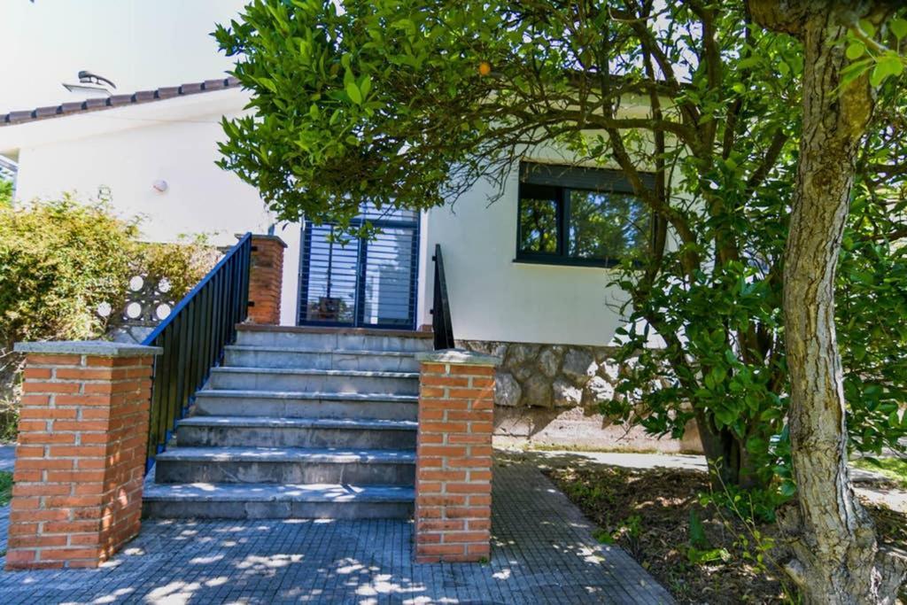 הוילה Santoña ¡Nuevo! Espectacular Casa En La Playa De Berria מראה חיצוני תמונה
